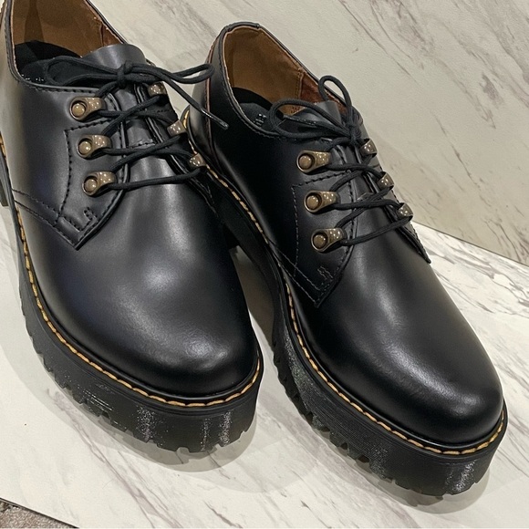 DR MARTENS Leona Lo Vintage Smooth Leather Lug Sole Platform Heeled Shoe Black 8 - Picture 6 of 11